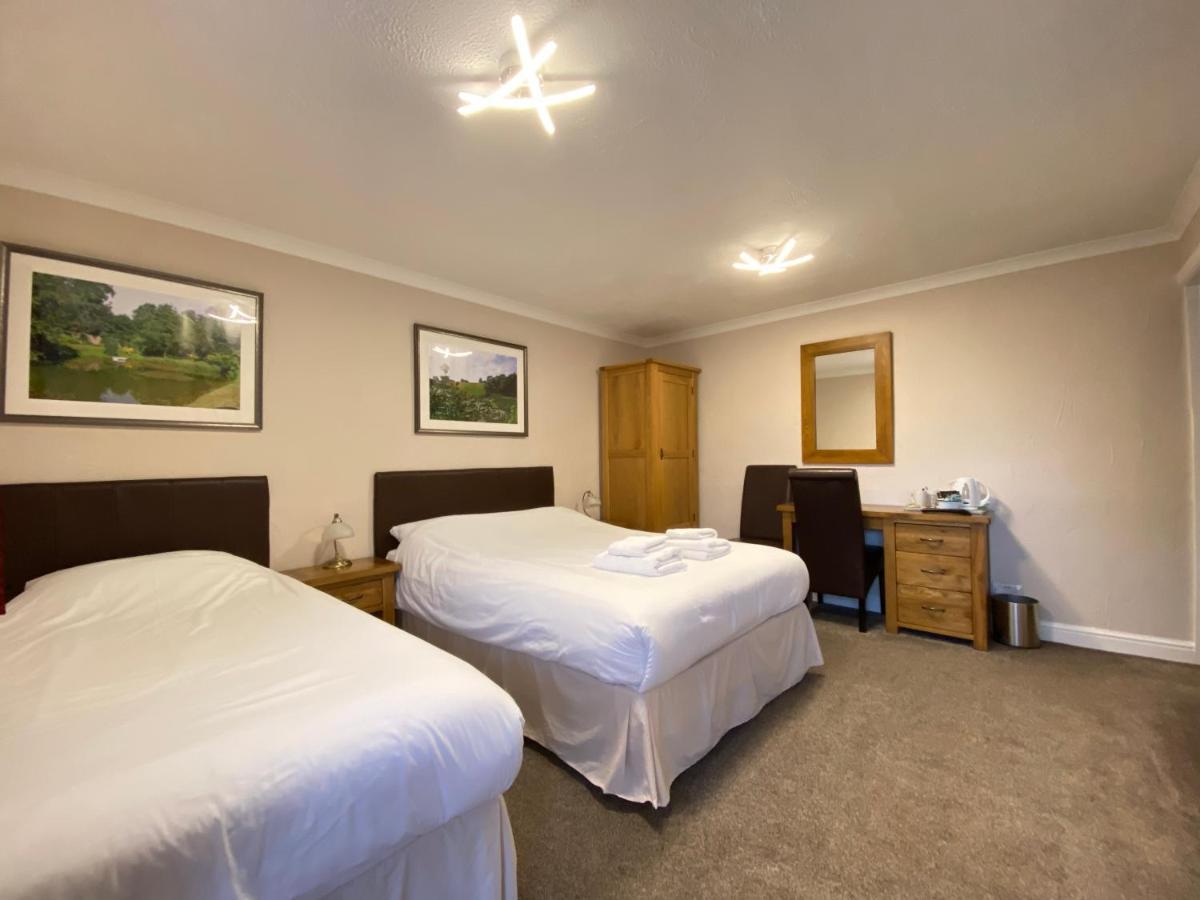 Fairlawns Guest House بانبيري المظهر الخارجي الصورة